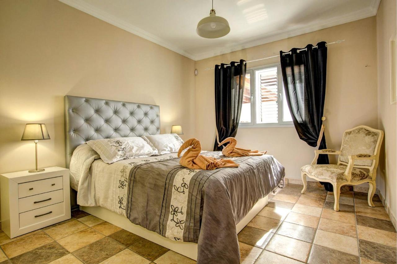 Maria Del Risco Villa Puerto del Carmen (Lanzarote)